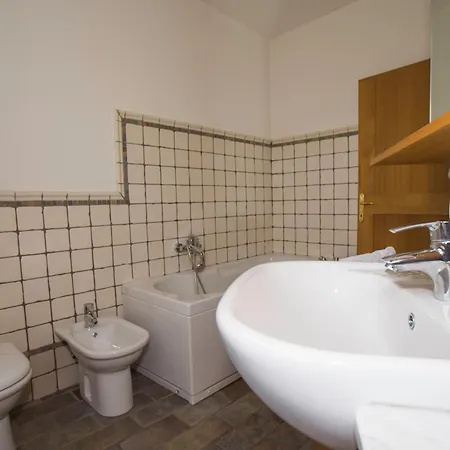 Maura Toscana * フチェッキオ